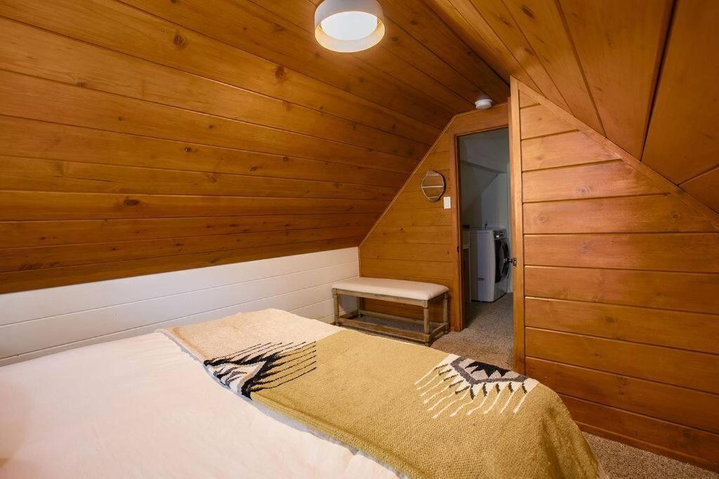 Cozy Cabin I King Bed I Fireplace I Hot Tub I Fenced Yard I Bbq Big Bear City Eksteriør billede